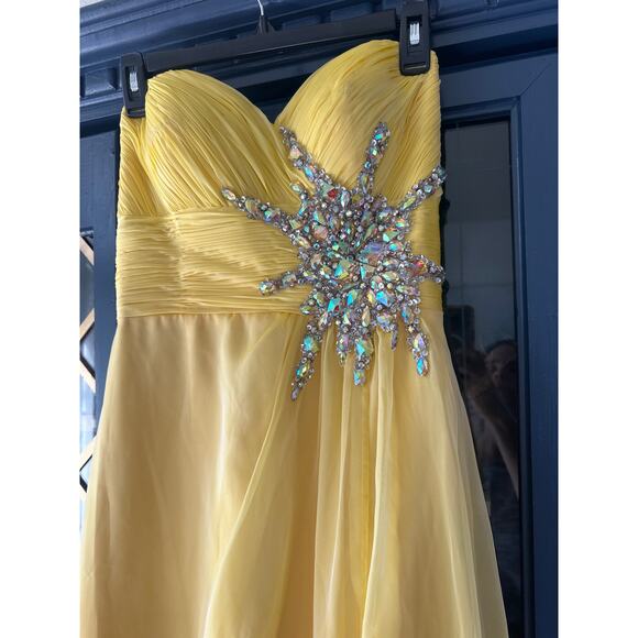 Cassandra Stone by Mac Duggal Flash 7245L Yellow strapless Prom formal dress 6 - Picture 9 of 12